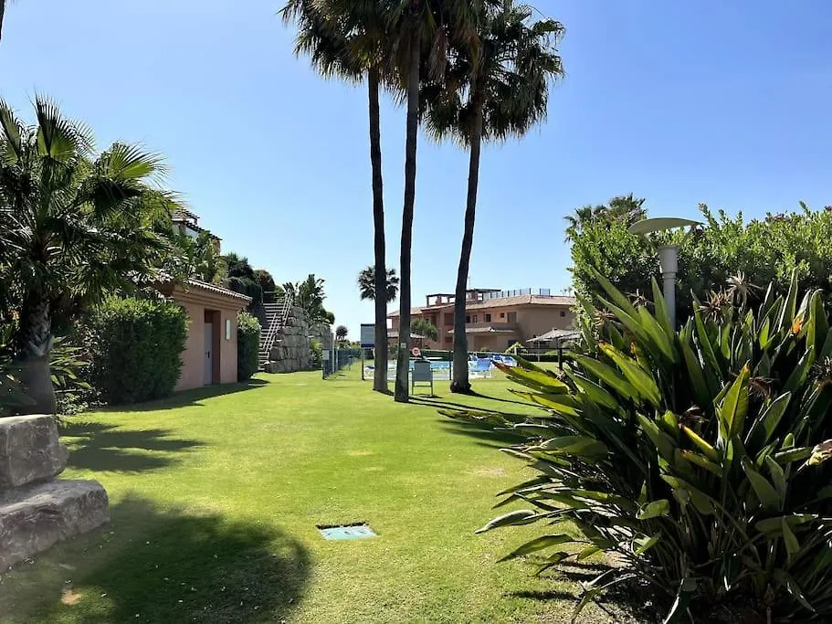 Apartment Beautiful Apartment,3 Min Drive From The Beach Bahia de Casares